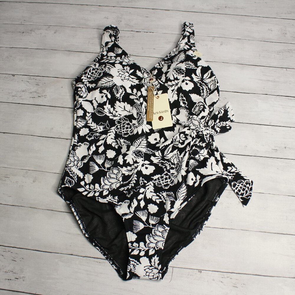 ArTeSanDs Women's One Piece Swimsuit Size 10 D DD Black White Floral